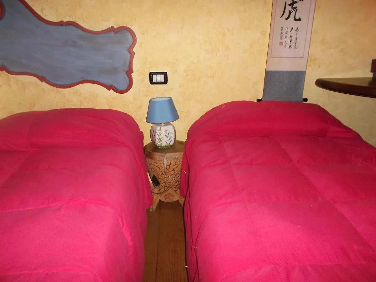 Gingerbread Home Villafranca in Lunigiana Bed & Breakfast
